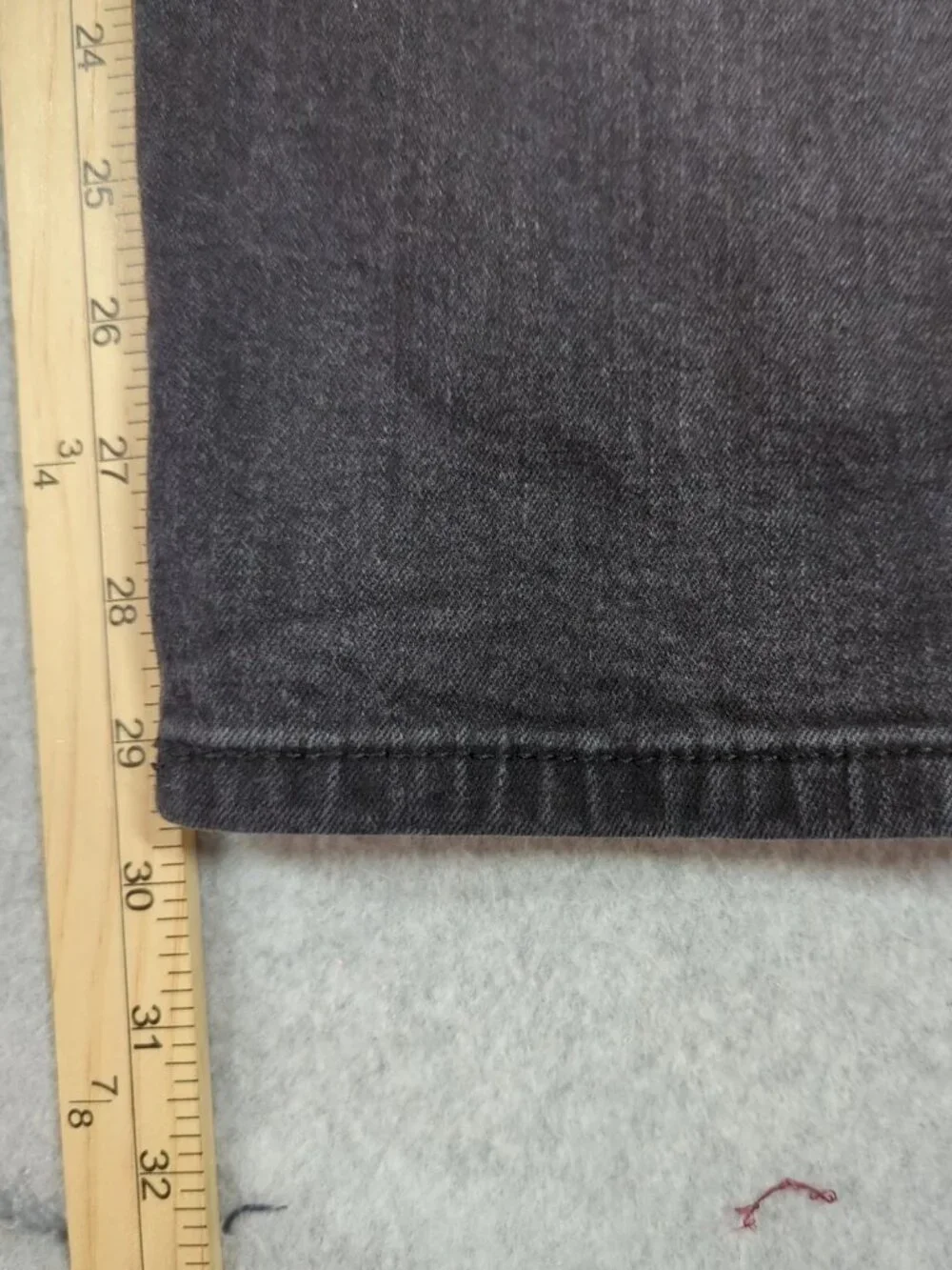 Levi's 541 Jeans Mens 33x32 (Actual 33x30) Black Denim Athletic Fit Straight Leg